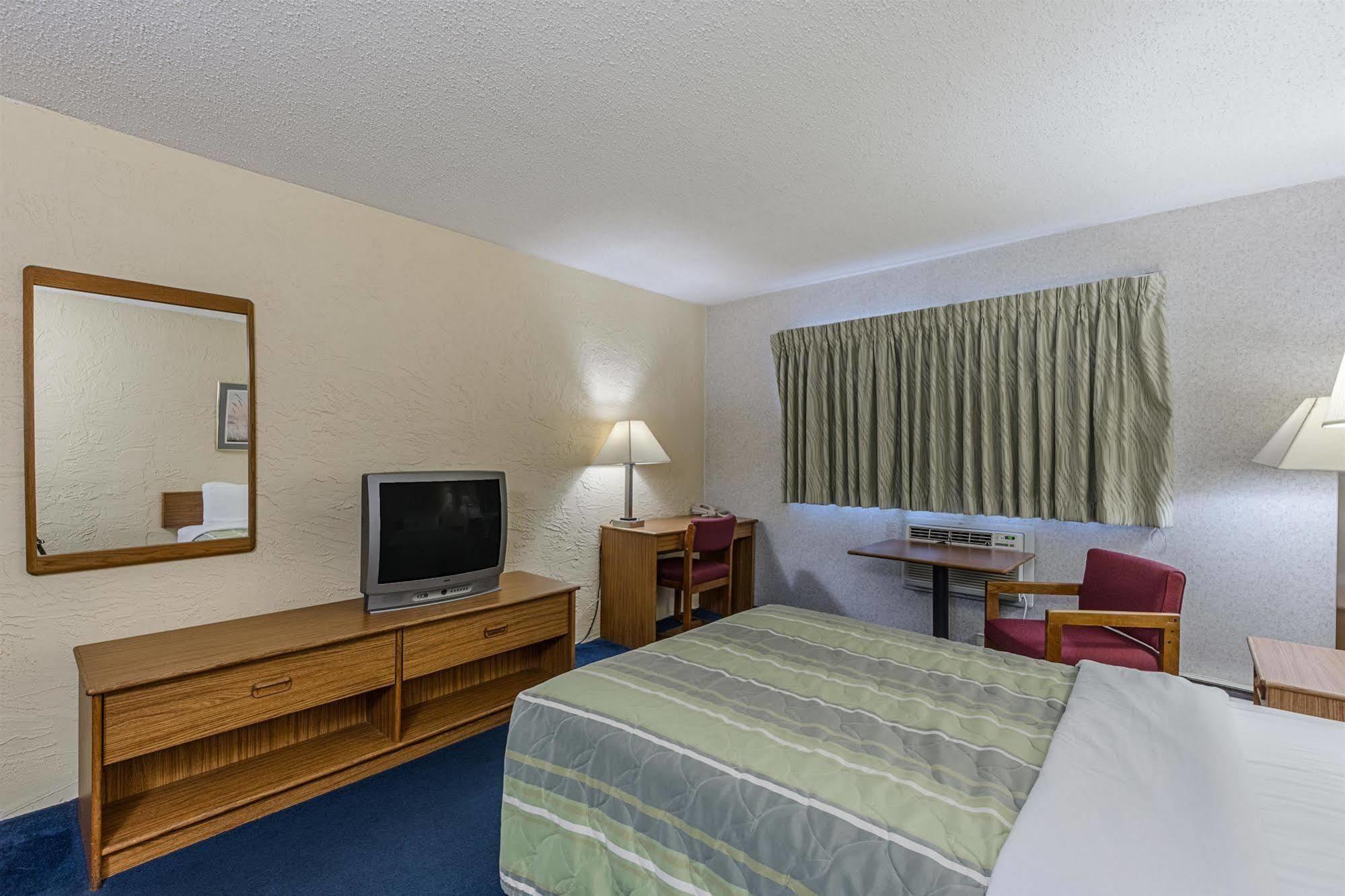 Rodeway Inn Каскейд Экстерьер фото